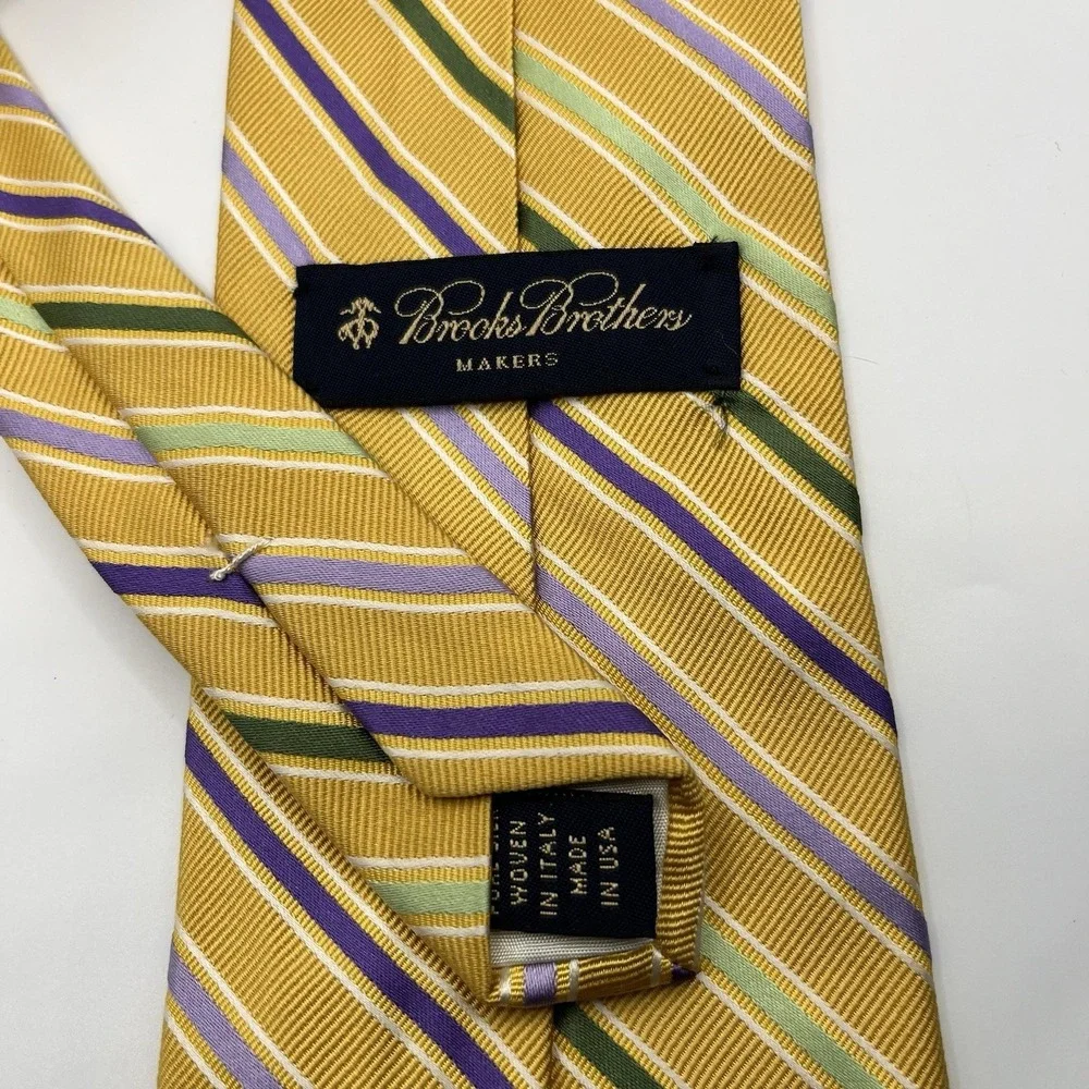 Brooks Brothers Makers Mens Necktie Tie Yellow Green Purple‎ Striped 100% Silk